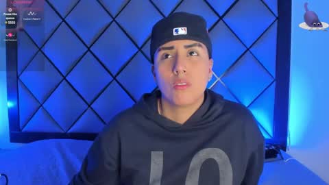 Snapshot of liamsmiith_ chatting on January 27, 2025, 3:04 am Liam online show from January 27, 2025, 3:04 am