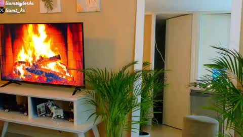 Tell me Liam online show from September 30, 2025, 3:55 am