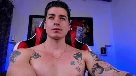 liamwyatt_ online show from February 2, 2025, 3:21 am