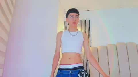 Snapshot of lian_cameron chatting on April 29, 2026, 3:54 am lian_cameron online show from April 29, 2026, 3:54 am