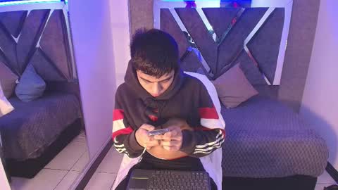 lian online show from September 14, 2025, 5:17 am