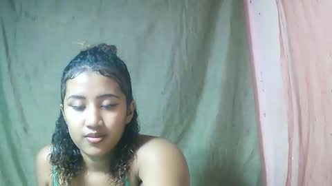 Liana9794 online show from May 26, 2026, 2:24 pm