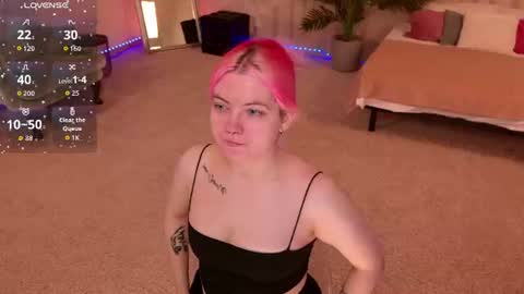 Snapshot of liana_blush chatting on July 20, 2026, 6:10 pm Liana online show from July 20, 2026, 6:10 pm
