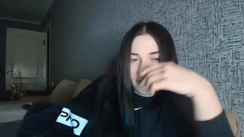 liana_diva online show from January 9, 2026, 6:10 pm