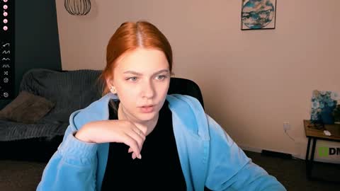 Little Liana  online show from December 7, 2024, 7:21 pm