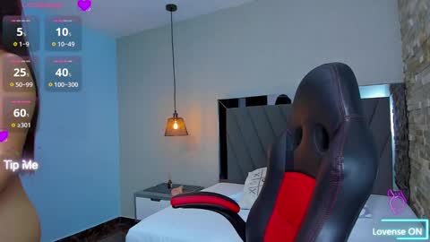 LIANE online show from January 14, 2025, 11:05 pm