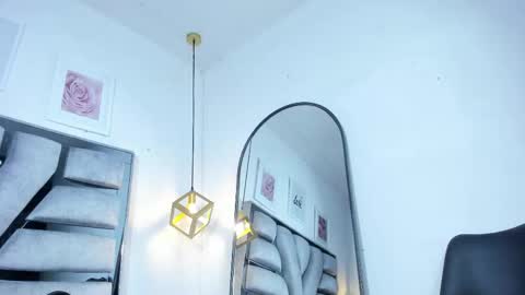 lianfox_ online show from March 3, 2026, 12:22 pm