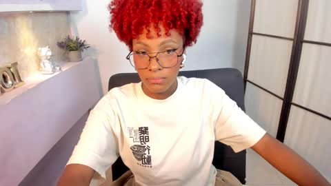 LiannaDixon online show from December 30, 2024, 1:58 pm