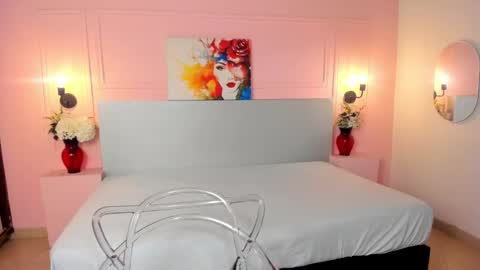 LiannaDixon online show from February 4, 2025, 12:11 pm