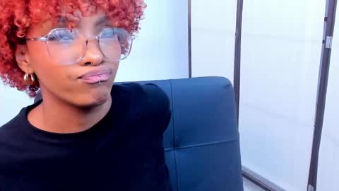 LiannaDixon online show from March 4, 2025, 9:11 pm