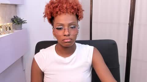 LiannaDixon online show from March 7, 2025, 11:16 pm