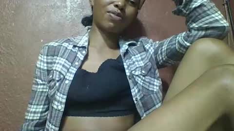 liaraisha online show from September 25, 2025, 7:28 pm