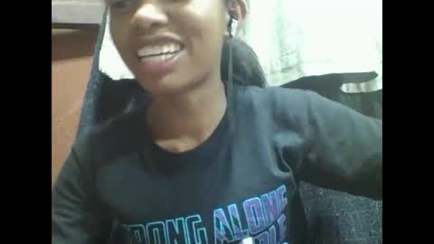 Snapshot of liaraisha chatting on March 5, 2026, 10:33 am liaraisha online show from March 5, 2026, 10:33 am