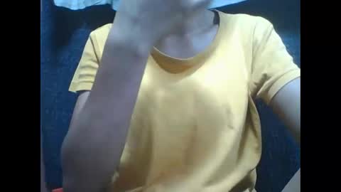 Snapshot of liaraisha chatting on March 17, 2026, 7:33 am liaraisha online show from March 17, 2026, 7:33 am