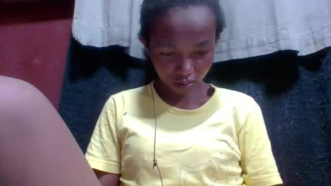 Snapshot of liaraisha chatting on March 20, 2026, 6:35 pm liaraisha online show from March 20, 2026, 6:35 pm