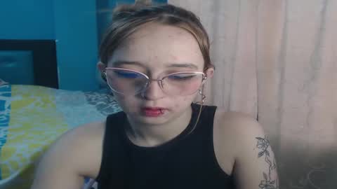Snapshot of liaroberts1 chatting on January 24, 2025, 12:10 pm Lia Roberts online show from January 24, 2025, 12:10 pm