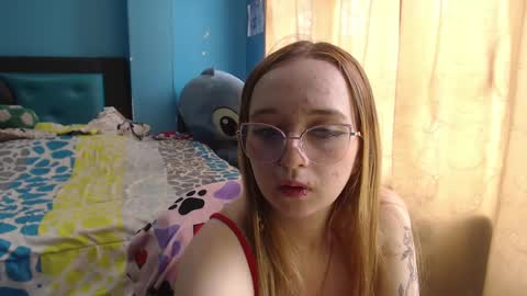 Snapshot of liaroberts1 chatting on February 7, 2025, 3:08 pm Lia Roberts online show from February 7, 2025, 3:08 pm