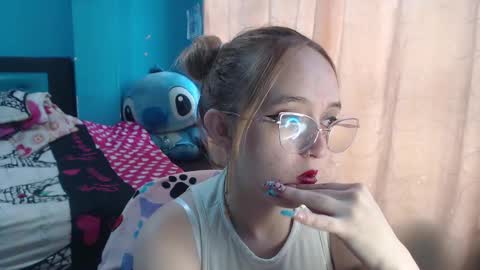 Snapshot of liaroberts1 chatting on February 10, 2025, 12:18 pm Lia Roberts online show from February 10, 2025, 12:18 pm
