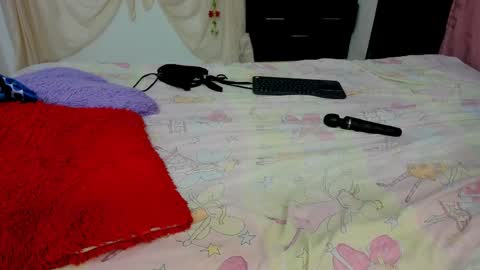 Lia online show from February 20, 2025, 2:35 pm