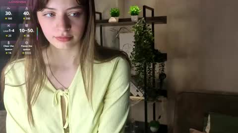 Snapshot of libbienoffsinger chatting on June 5, 2026, 1:23 am Ada online show from June 5, 2026, 1:23 am