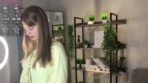 Snapshot of libbienoffsinger chatting on June 5, 2026, 7:03 am Ada online show from June 5, 2026, 7:03 am