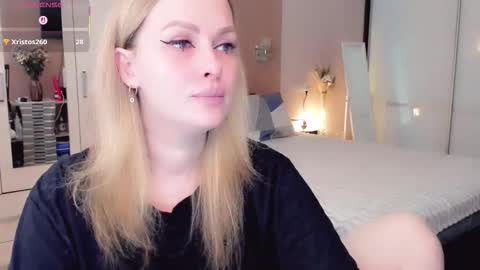 Snapshot of libby_nora chatting on February 20, 2026, 8:49 am Libby online show from February 20, 2026, 8:49 am