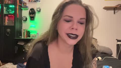 Libby Deetz online show from December 12, 2024, 10:13 am