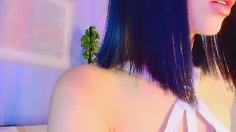 Valentina Hall online show from August 2, 2026, 11:52 am