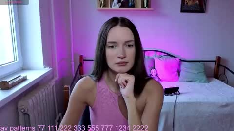 Welcome guys in my room Im Claire online show from September 29, 2025, 12:10 pm