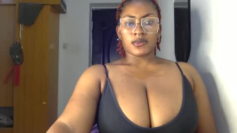 Snapshot of lick_my_pussyyy226651 chatting on December 17, 2024, 10:43 pm caira online show from December 17, 2024, 10:43 pm