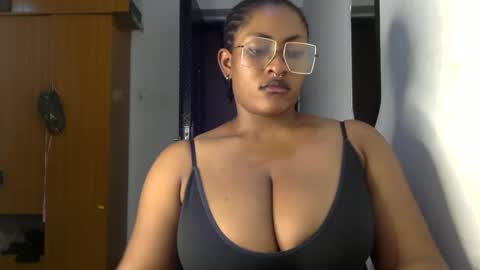 Snapshot of lick_my_pussyyy226651 chatting on December 28, 2024, 8:15 pm caira online show from December 28, 2024, 8:15 pm