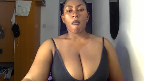Snapshot of lick_my_pussyyy226651 chatting on February 6, 2025, 2:11 am caira online show from February 6, 2025, 2:11 am