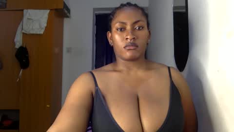 Snapshot of lick_my_pussyyy226651 chatting on February 6, 2025, 11:48 pm caira online show from February 6, 2025, 11:48 pm