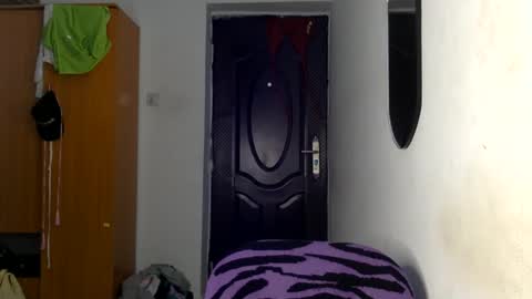 Snapshot of lick_my_pussyyy226651 chatting on February 12, 2025, 7:35 pm caira online show from February 12, 2025, 7:35 pm