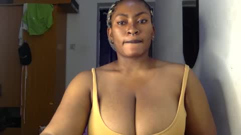 Snapshot of lick_my_pussyyy226651 chatting on February 14, 2025, 4:15 am caira online show from February 14, 2025, 4:15 am
