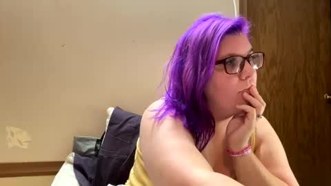 JuicyBottom1 online show from February 5, 2026, 6:01 pm