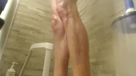 Snapshot of lickurlipz1 chatting on December 11, 2024, 1:05 am lickurlipz1 online show from December 11, 2024, 1:05 am