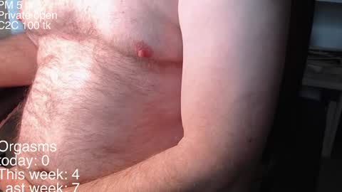 Snapshot of liebestool8 chatting on December 4, 2024, 5:44 pm liebestool8 online show from December 4, 2024, 5:44 pm