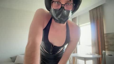Snapshot of liferacw chatting on April 25, 2026, 11:24 am SofieXxxDoll online show from April 25, 2026, 11:24 am