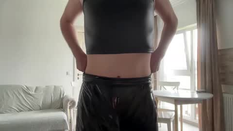 Snapshot of liferacw chatting on May 21, 2026, 10:11 am SofieXxxDoll online show from May 21, 2026, 10:11 am