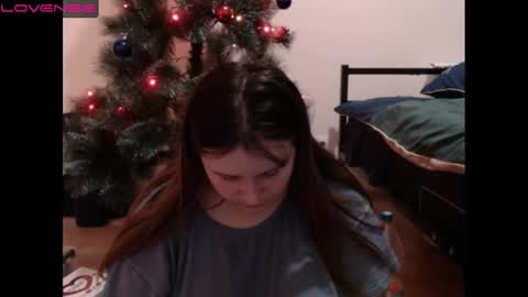 light_lunaa online show from January 5, 2025, 1:15 pm