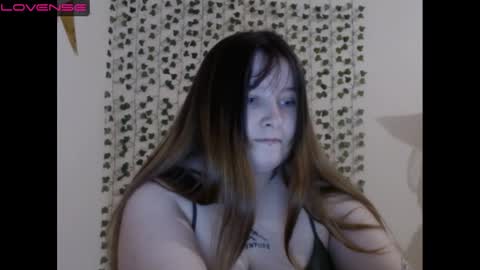 light_lunaa online show from January 9, 2025, 11:25 am