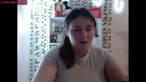 light_lunaa online show from January 12, 2025, 5:01 pm