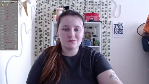 light_lunaa online show from February 1, 2025, 9:00 am
