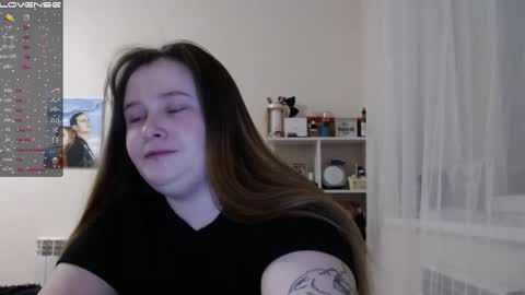 light_lunaa online show from February 9, 2025, 3:12 pm