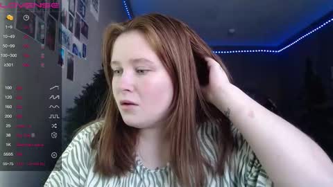 light_lunaa online show from January 15, 2026, 9:25 am