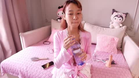 Snapshot of lihnpham chatting on April 4, 2026, 3:05 am Lihn Pham online show from April 4, 2026, 3:05 am