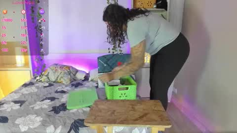         online show from November 18, 2025, 11:36 am