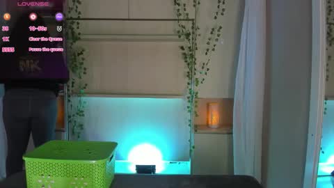         online show from February 25, 2026, 11:42 am