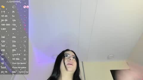 Lily Moore online show from March 5, 2025, 10:33 am